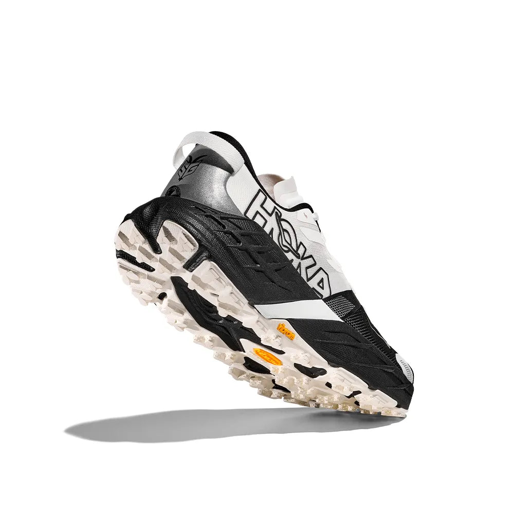 HOKA Speedgoat 7 Black/White
